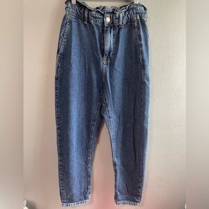 Zara paperbag waist high rise straight leg jeans. Size 2